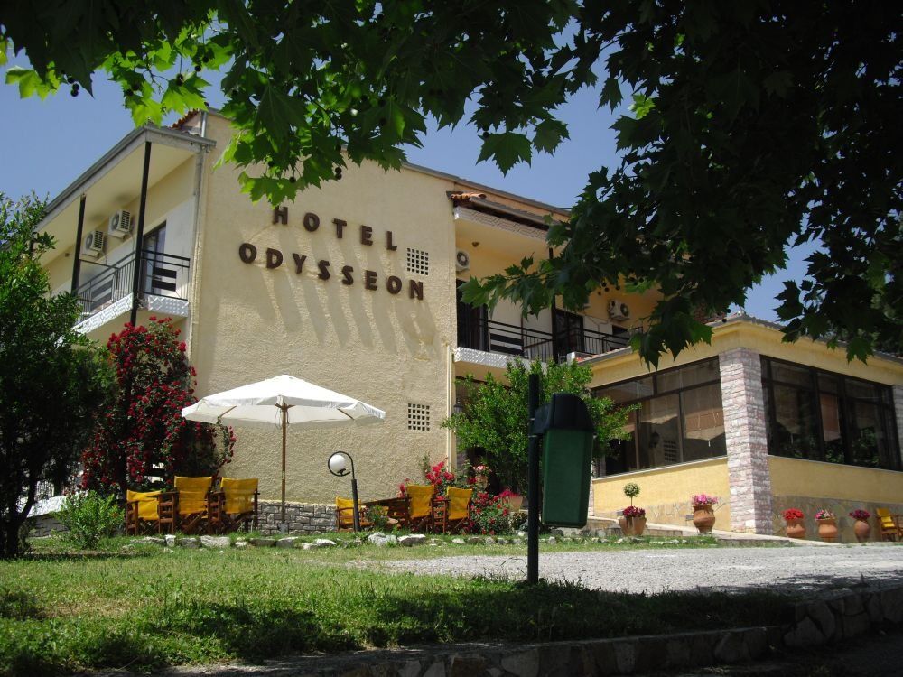 Theatro Hotel Odysseon Kalabáka Exterior foto